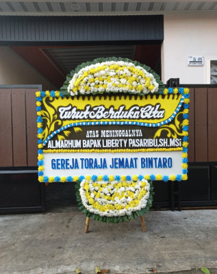 Papan Bunga Duka di Cikalong