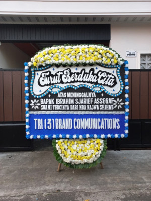 Papan Bunga Duka di Cikalong